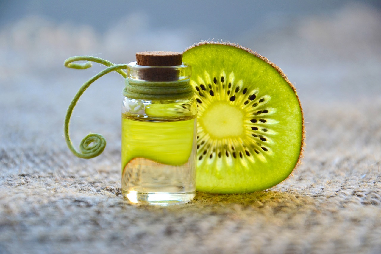 essential-oil-g1a1518d91_1280